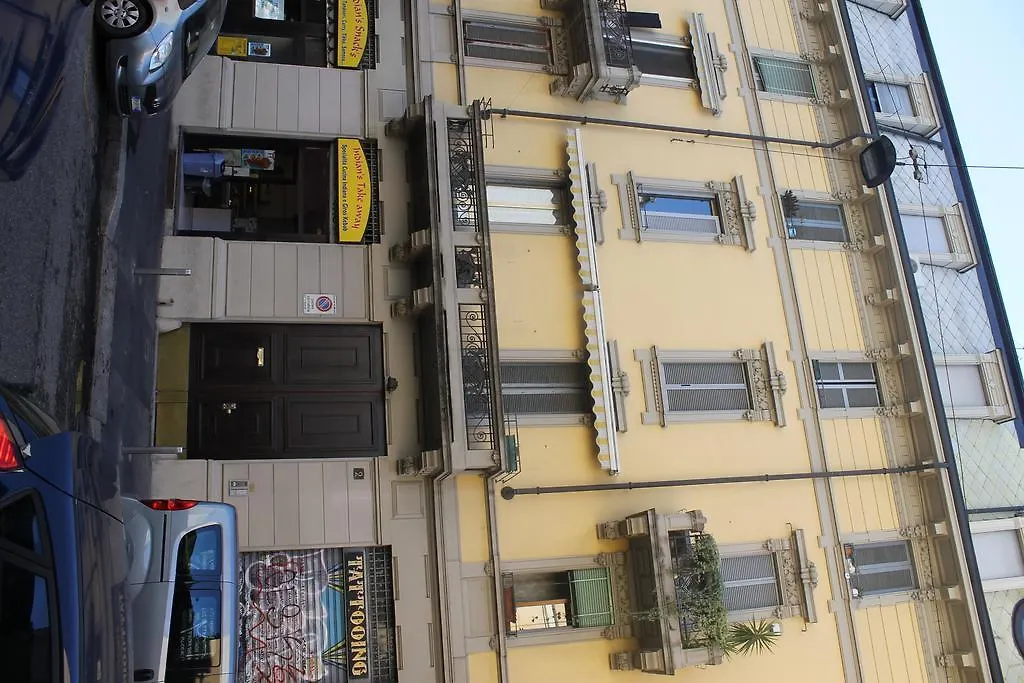 Apartment Home At Hotel Pollaiuolo Milan