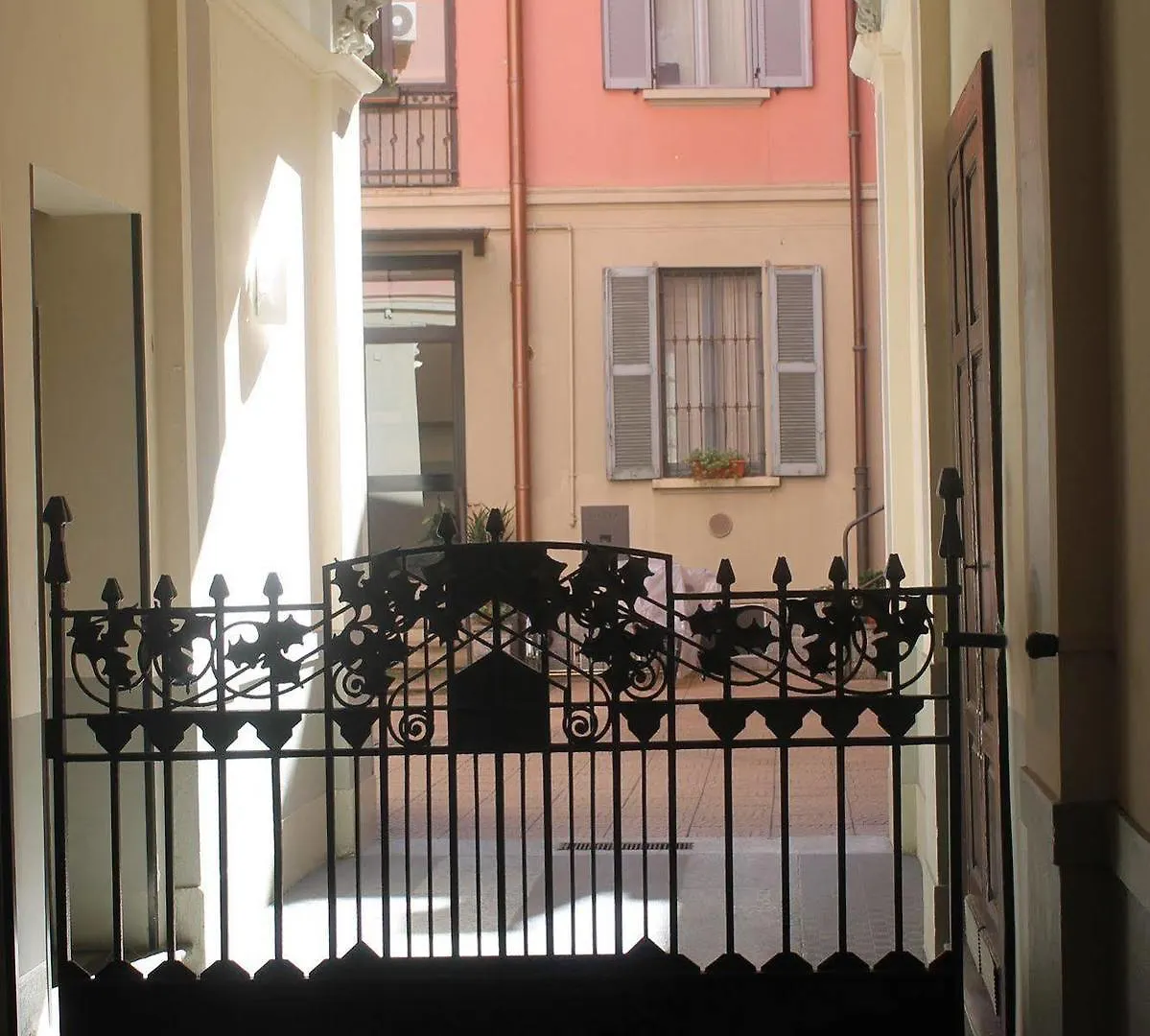 Home At Hotel Pollaiuolo Milan 0*,  Italy